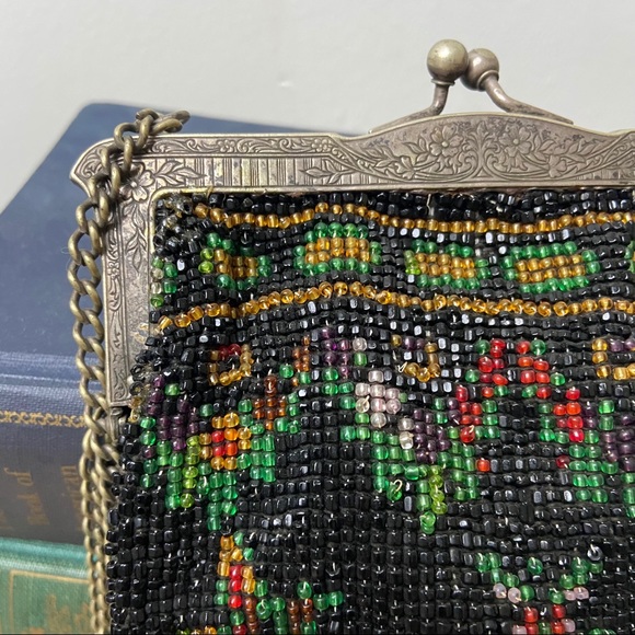 1920’s Glass Bead Floral Bag - Picture 5 of 13